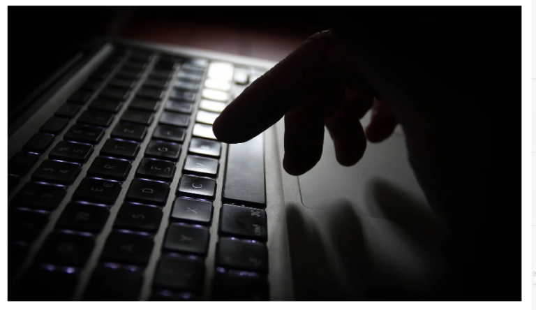 Google Dark Web, il report ora è pubblico: come usarlo per mettere al sicuro i propri account